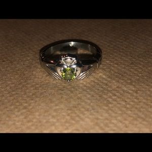 Used irish claddagh ring.